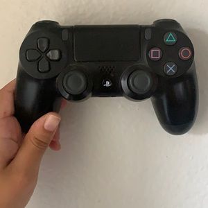 PS4 Controller